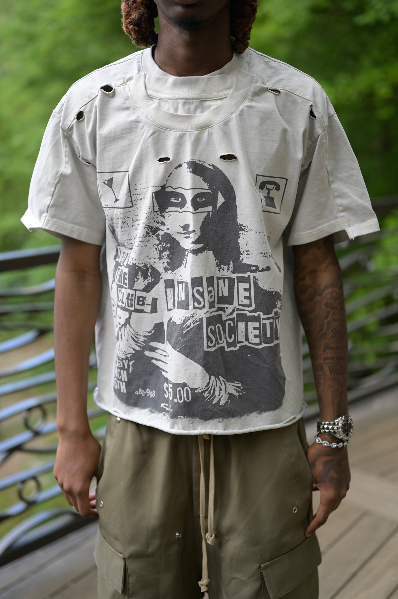 ‘Mona Lisa’ Double-Collared Tee